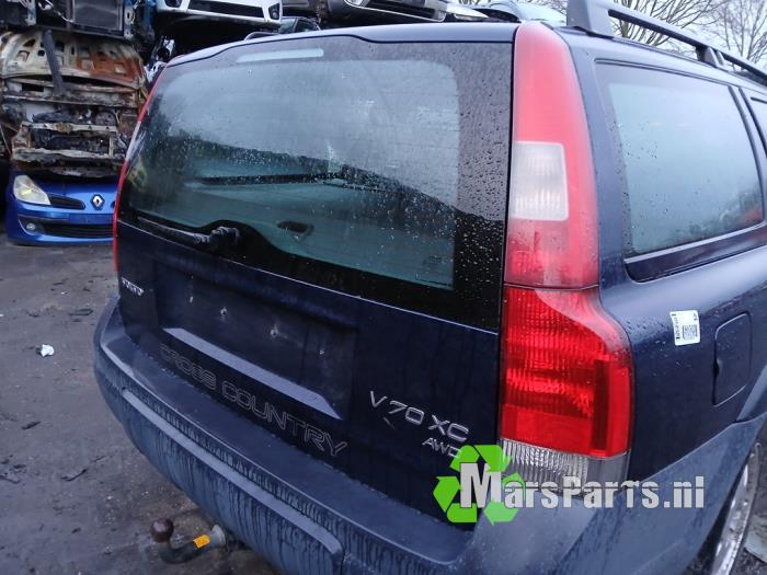 Baklucka från en Volvo XC70 (SZ) XC70 2.4 T 20V 2001