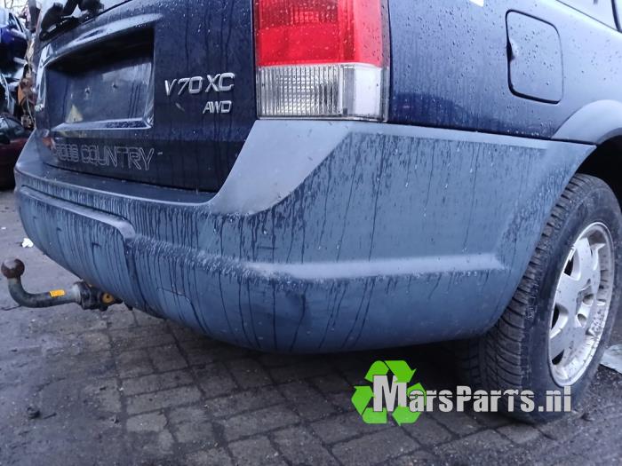 Bakre stötfångare från en Volvo XC70 (SZ) XC70 2.4 T 20V 2001