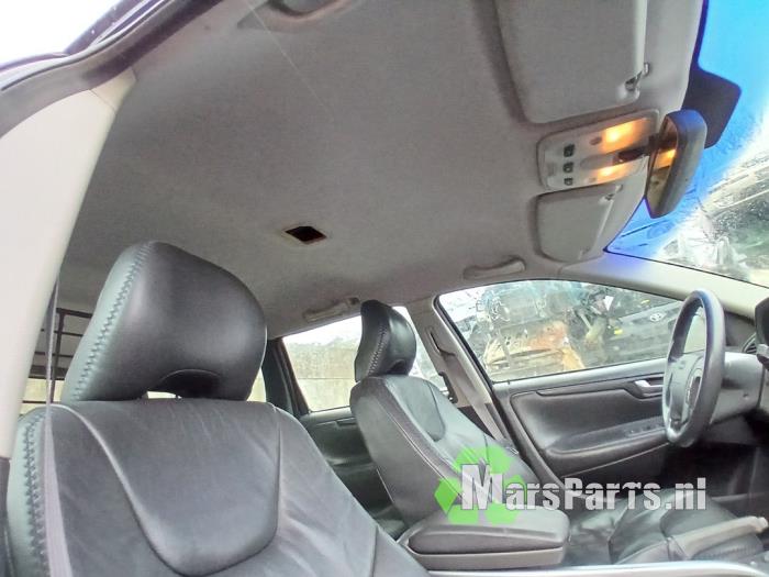 Inre takklädsel från en Volvo XC70 (SZ) XC70 2.4 T 20V 2001