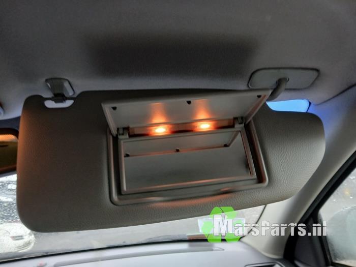 Solskydd från en Volvo XC70 (SZ) XC70 2.4 T 20V 2001