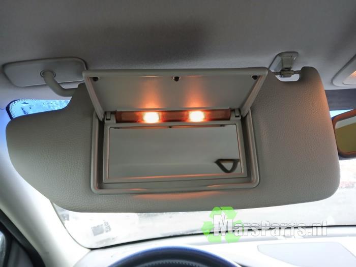 Solskydd från en Volvo XC70 (SZ) XC70 2.4 T 20V 2001