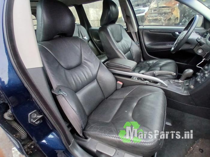 Klädsel, uppsättning (komplett) från en Volvo XC70 (SZ) XC70 2.4 T 20V 2001