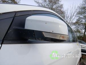 Używane Lusterko zewnetrzne lewe Ford Focus 3 Wagon 1.0 Ti-VCT EcoBoost 12V 100 Cena na żądanie oferowane przez Autodemontagebedrijf De Mars