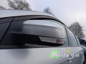 Używane Lusterko zewnetrzne lewe Ford Focus 3 Wagon 1.0 Ti-VCT EcoBoost 12V 100 Cena na żądanie oferowane przez Autodemontagebedrijf De Mars