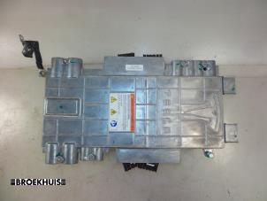 Begagnade Modul (diverse) Tesla Model S 85 Pris € 500,00 Marginaltabell erbjuds av Autobedrijf Broekhuis B.V.