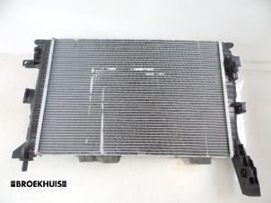 Gebruikte Radiateur Ford Transit Connect (PJ2) 1.5 TDCi Prijs € 90,75 Inclusief btw aangeboden door Autobedrijf Broekhuis B.V.