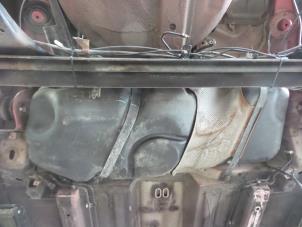 Gebruikte Tank Suzuki Swift (ZA/ZC/ZD1/2/3/9) 1.5 VVT 16V Prijs € 75,00 Margeregeling aangeboden door Autobedrijf Broekhuis B.V.