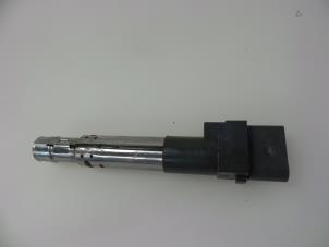 Gebruikte Bobine Volkswagen Touareg (7LA/7L6) 3.2 V6 24V Prijs € 15,00 Margeregeling aangeboden door Autobedrijf Broekhuis B.V.