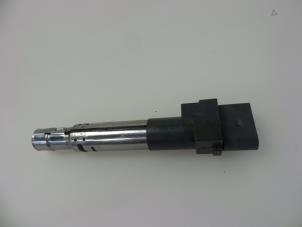 Gebruikte Bobine Volkswagen Touareg (7LA/7L6) 3.2 V6 24V Prijs € 15,00 Margeregeling aangeboden door Autobedrijf Broekhuis B.V.