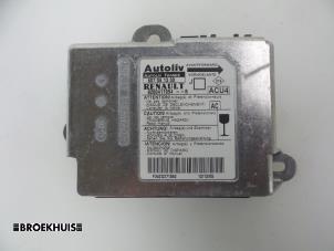 Gebruikte Module Airbag Renault Scénic II (JM) 1.6 16V Prijs € 40,00 Margeregeling aangeboden door Autobedrijf Broekhuis B.V.