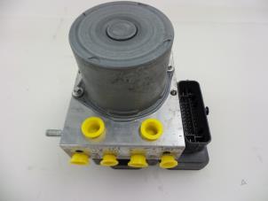 Begagnade ABS-pump Audi A1 (8X1/8XK) 1.0 TFSI 12V Pris € 90,00 Marginaltabell erbjuds av Autobedrijf Broekhuis B.V.