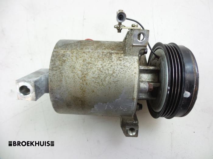 Luftkonditioneringspump från en Suzuki Celerio (LF) 1.0 12V Dualjet 2017