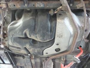 Gebruikte Tank Toyota Auris Touring Sports (E18) 1.8 16V Hybrid Prijs € 100,00 Margeregeling aangeboden door Autobedrijf Broekhuis B.V.