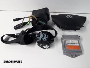 Begagnade Airbagset Volkswagen Crafter 2.0 TDI 16V Pris € 302,50 Inklusive moms erbjuds av Autobedrijf Broekhuis B.V.