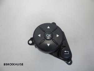 Begagnade Rattmonterad radiostyrning Mercedes E (W212) E-350 CDI V6 24V BlueEfficiency Pris € 25,00 Marginaltabell erbjuds av Autobedrijf Broekhuis B.V.