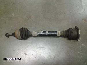 Gebruikte Steekas links-voor Audi A6 Avant (C5) 1.8 Turbo 20V Prijs € 15,00 Margeregeling aangeboden door Autobedrijf Broekhuis B.V.