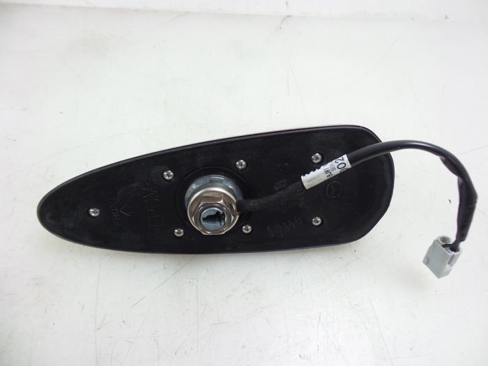 Antenn från en Mazda 2 (DJ/DL) 1.5 SkyActiv-G 90 2019