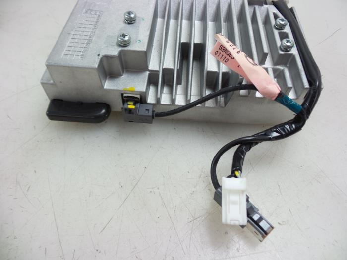 Navigeringssystem från en Mazda 2 (DJ/DL) 1.5 SkyActiv-G 90 2019