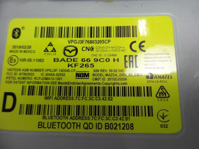 Navigeringssystem från en Mazda 2 (DJ/DL) 1.5 SkyActiv-G 90 2019