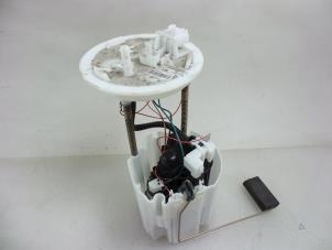 Gebruikte Tank element Pomp Opel Insignia 1.4 Turbo 16V Ecotec Prijs € 50,00 Margeregeling aangeboden door Autobedrijf Broekhuis B.V.