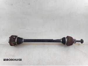 Begagnade Drivaxel, höger bak Audi A6 (C7) 2.8 V6 24V FSI Quattro Pris € 35,00 Marginaltabell erbjuds av Autobedrijf Broekhuis B.V.