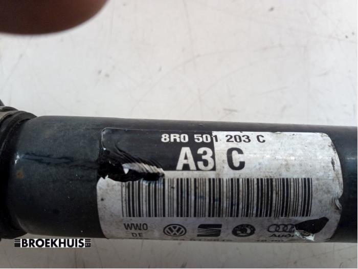 Drivaxel, vänster bak från en Audi A6 (C7) 2.8 V6 24V FSI Quattro 2012