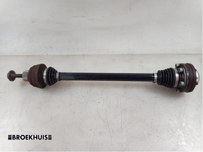 Drivaxel, vänster bak från en Audi A6 (C7) 2.8 V6 24V FSI Quattro 2012