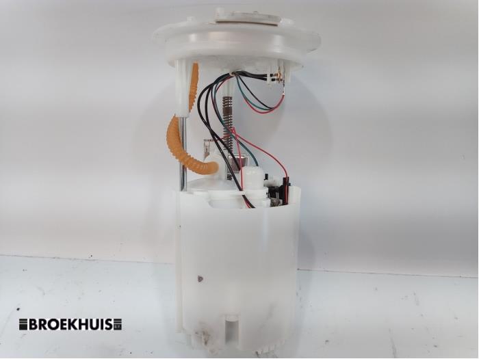 Elektrisk bränslepump från en Volkswagen Up! (121) 1.0 12V 60 2017