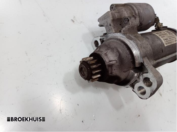 Startmotor från en Volkswagen Up! (121) 1.0 12V 60 2017