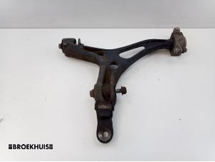 Begagnade Främre gaffelben, höger Mercedes ML II (164/4JG) 3.0 ML-280 CDI 4-Matic V6 24V Pris € 45,00 Marginaltabell erbjuds av Autobedrijf Broekhuis B.V.