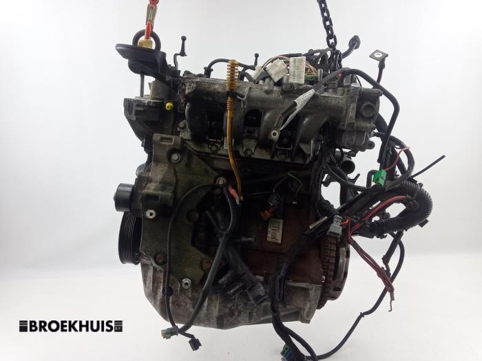 Motor från en Renault Clio III Estate/Grandtour (KR) 1.2 16V TCE 100 2008