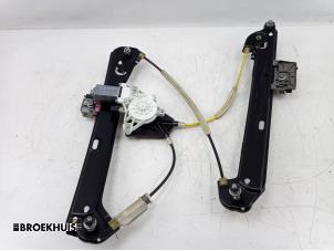 Gebruikte Raammechaniek 4Deurs rechts-voor Mercedes CLS (C257) 350d 2.9 24V 4-Matic Prijs € 90,00 Margeregeling aangeboden door Autobedrijf Broekhuis B.V.