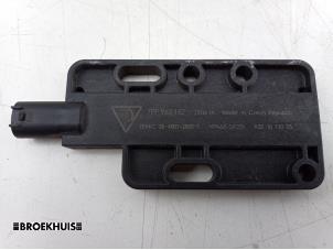 Gebruikte Module keyless vehicle Porsche Macan (95B) 3.6 V6 24V Turbo Prijs € 15,00 Margeregeling aangeboden door Autobedrijf Broekhuis B.V.