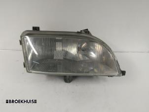 Begagnade Strålkastare, höger Renault Espace (J/S6) 2.2 i Pris € 20,00 Marginaltabell erbjuds av Autobedrijf Broekhuis B.V.
