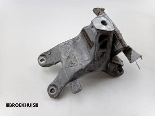 Gebruikte Motorsteun Audi Q5 (8RB) 2.0 TFSI 16V Quattro Prijs € 35,00 Margeregeling aangeboden door Autobedrijf Broekhuis B.V.