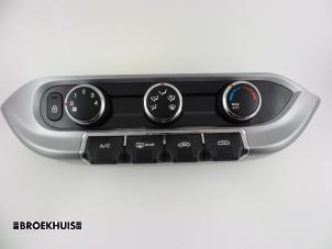 Gebruikte Chaufage Bedieningspaneel Kia Rio III (UB) 1.2 CVVT 16V Prijs € 70,00 Margeregeling aangeboden door Autobedrijf Broekhuis B.V.