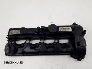 Gebruikte Kleppendeksel Mercedes C (W205) C-200d 2.2 16V Prijs € 60,00 Margeregeling aangeboden door Autobedrijf Broekhuis B.V.