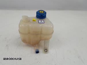 Begagnade Expansionskärl Fiat Panda/Pandina (312) 0.9 TwinAir 65 Pris € 20,00 Marginaltabell erbjuds av Autobedrijf Broekhuis B.V.