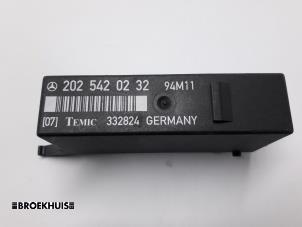 Begagnade Dator, belysningsmodul Mercedes C (W202) 1.8 C-180 16V Pris € 15,00 Marginaltabell erbjuds av Autobedrijf Broekhuis B.V.