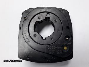 Gebruikte Gier sensor Renault Espace (JK) 2.2 dCi 16V Prijs € 35,00 Margeregeling aangeboden door Autobedrijf Broekhuis B.V.