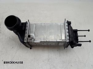 Gebruikte Intercooler Volkswagen Golf VIII (CD1) 1.0 eTSI 12V Prijs € 100,00 Margeregeling aangeboden door Autobedrijf Broekhuis B.V.