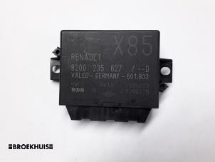 Gebruikte Trekhaak Module Renault Clio III (BR/CR) 1.2 16V 75 Prijs € 25,00 Margeregeling aangeboden door Autobedrijf Broekhuis B.V.