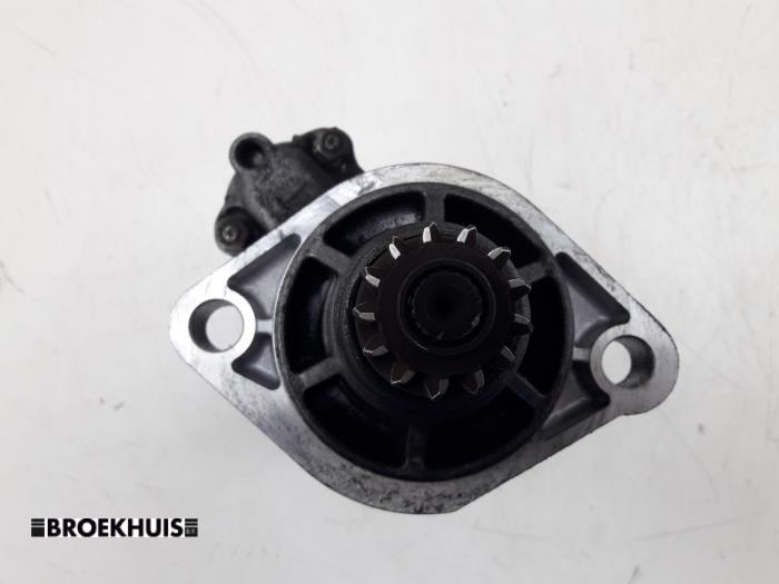 Startmotor från en Volkswagen Golf VI (5K1) 1.2 TSI BlueMotion 2010