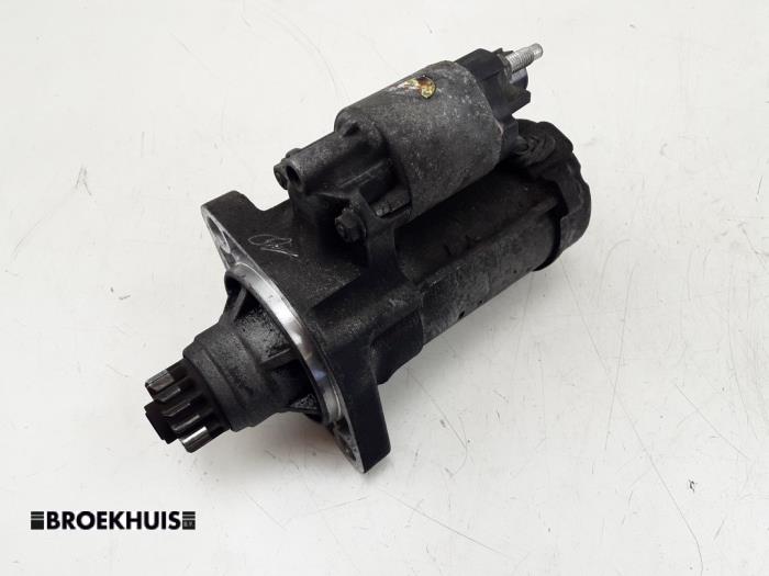 Startmotor från en Volkswagen Golf VI (5K1) 1.2 TSI BlueMotion 2010