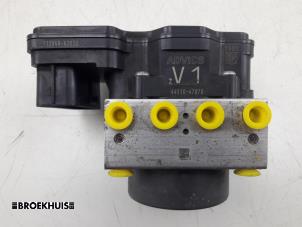 Gebruikte ABS Pomp Toyota C-HR (X1,X5) 1.8 16V Hybrid Prijs € 175,00 Margeregeling aangeboden door Autobedrijf Broekhuis B.V.