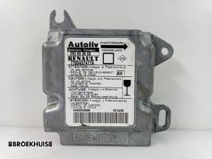 Begagnade Airbagmodul Renault Megane Coupé (DA) 2.0 IDE 16V Pris € 25,00 Marginaltabell erbjuds av Autobedrijf Broekhuis B.V.