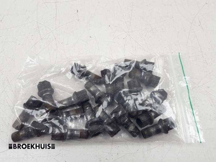 Sporthjulsuppsättning från en Volkswagen Golf VI (5K1) 1.2 TSI BlueMotion 2010