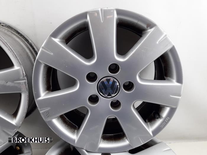 Sporthjulsuppsättning från en Volkswagen Golf VI (5K1) 1.2 TSI BlueMotion 2010