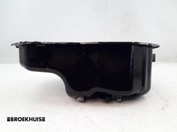 Oljetråg från en Volkswagen Golf VI (5K1) 1.2 TSI BlueMotion 2010