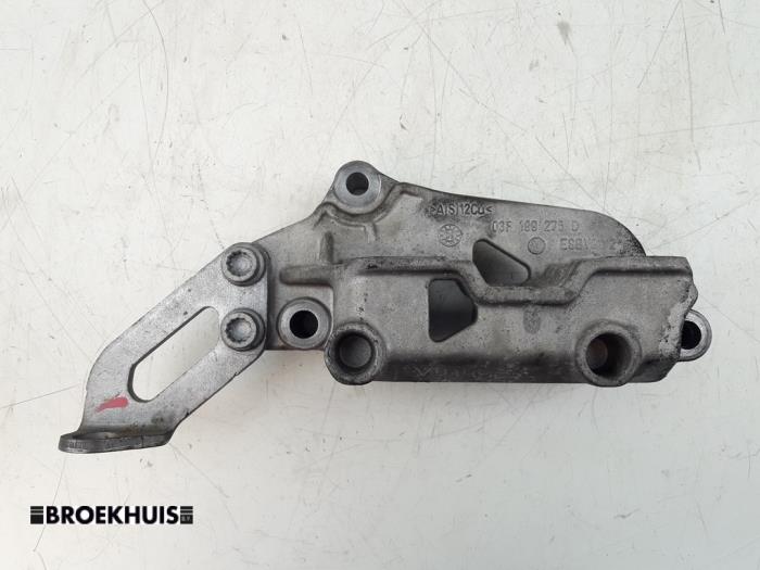 Motorfäste från en Volkswagen Golf VI (5K1) 1.2 TSI BlueMotion 2010